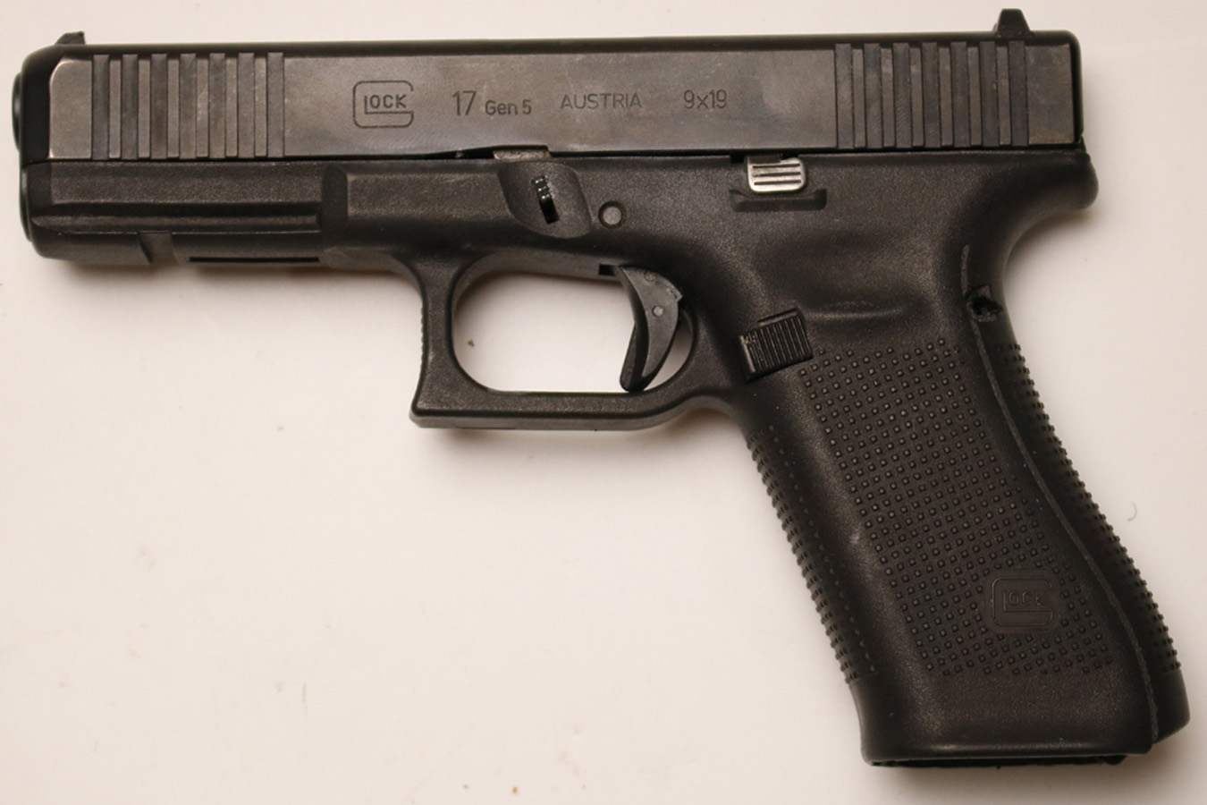 GLOCK 17 Gen 5 9mm Used Police Trade-in Pistol